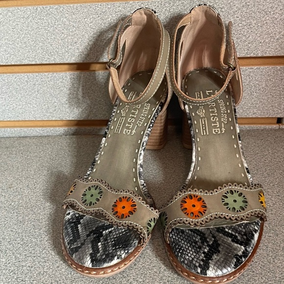 L'Artiste Spring Step Stacked Heel Ankle Strap Heels Sz US 8.5 Eur‎ 39 Snakeskin - Picture 6 of 8